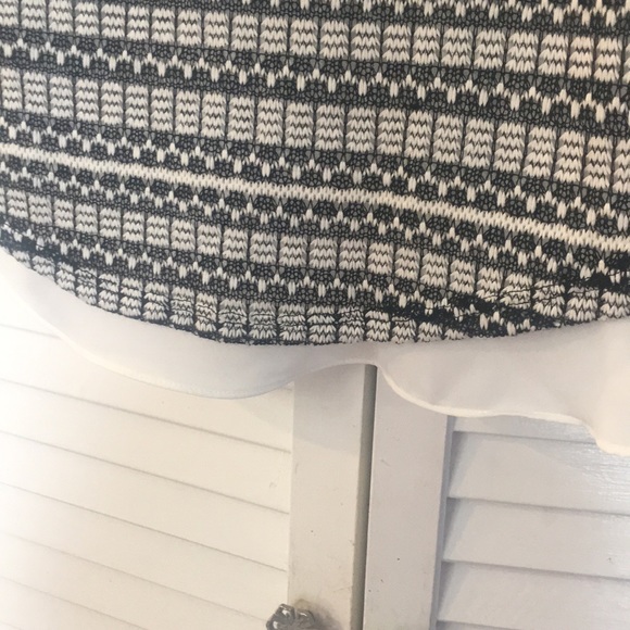 Brand new Design lab size small long sleeve shirt - Picture 3 of 9